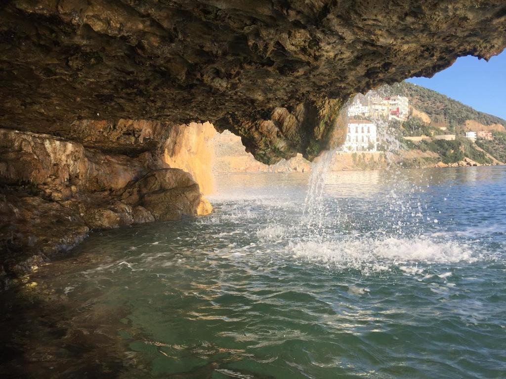 Апарт отель G. Kiapekou Лутра-Эдипсу Экстерьер фото